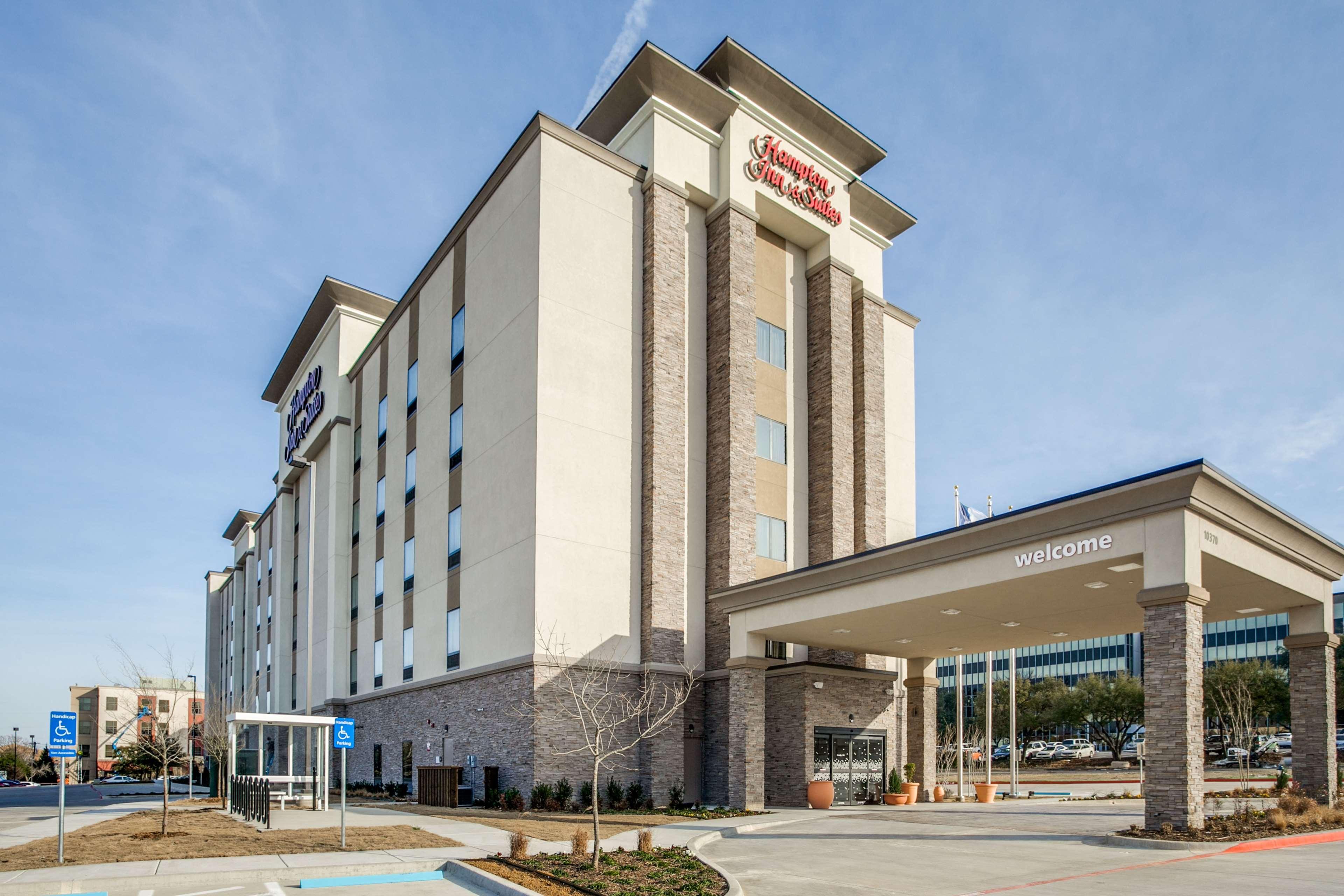 Hampton Inn & Suites Dallas-Central Expy/North Park Area Exterior foto